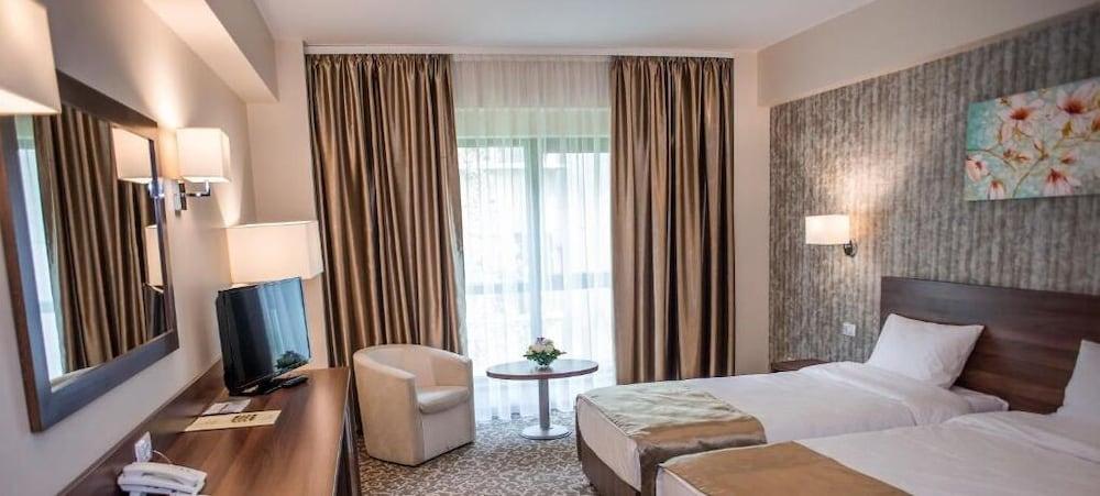 Hotel Arnia Iasi Eksteriør bilde
